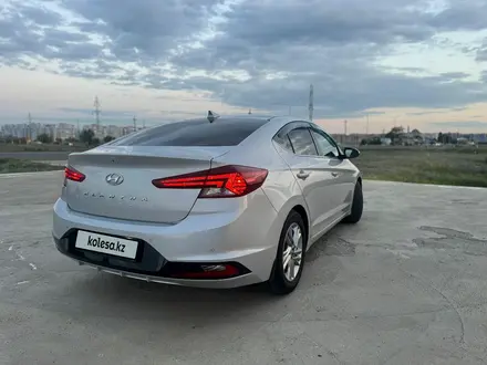 Hyundai Elantra 2019 года за 7 700 000 тг. в Актобе – фото 5