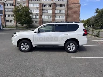 Toyota Land Cruiser Prado 2017 года за 19 300 000 тг. в Усть-Каменогорск – фото 3