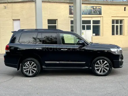 Toyota Land Cruiser 2016 года за 31 500 000 тг. в Алматы – фото 17