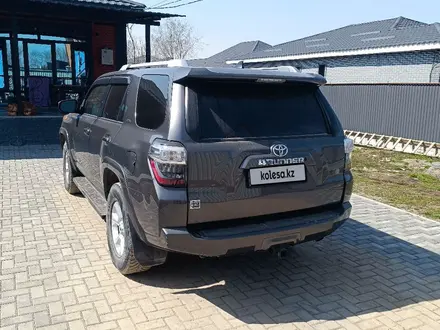 Toyota 4Runner 2017 года за 18 000 000 тг. в Алматы – фото 4