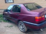 Volkswagen Vento 1993 года за 1 200 000 тг. в Астана – фото 2