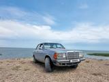 Mercedes-Benz E 300 1983 года за 1 300 000 тг. в Алматы