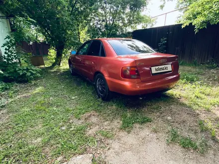 Audi A4 1996 года за 900 000 тг. в Алматы – фото 14