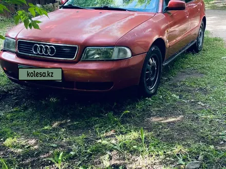 Audi A4 1996 года за 900 000 тг. в Алматы