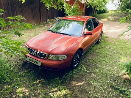 Audi A4 1996 года за 900 000 тг. в Алматы – фото 4