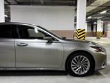 Lexus ES 300h 2025 года за 35 350 000 тг. в Астана – фото 5