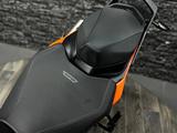 KTM  DUKE 890 GP BATYR MOTO РАССРОЧКА !!! 2022 года за 6 160 000 тг. в Алматы – фото 3