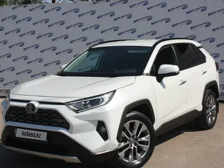 Toyota RAV4 2020 года за 18 500 000 тг. в Костанай – фото 2