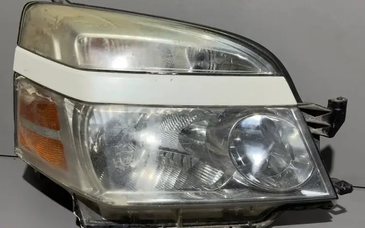 Фара передняя правая на Toyota Voxy R60 за 25 000 тг. в Алматы