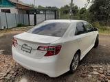 Toyota Camry 2014 года за 6 500 000 тг. в Уральск – фото 5