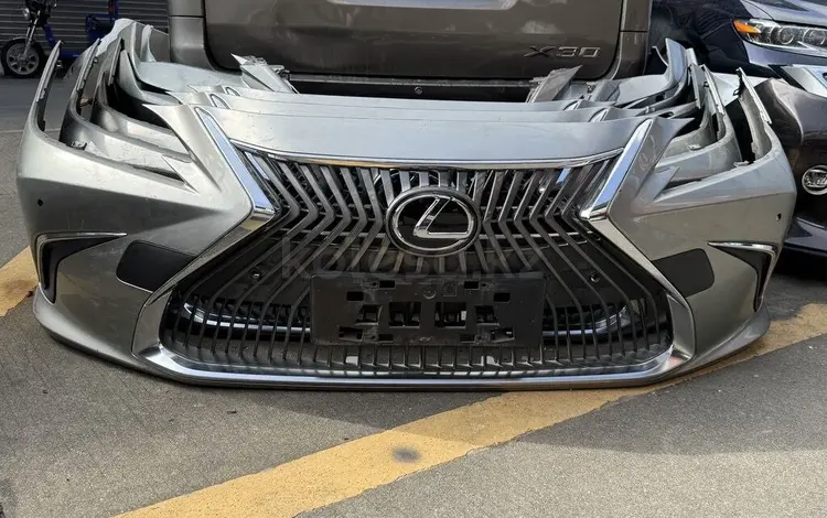 Передний Бампер Lexus ES 2019-2022 ORIGINAL за 10 000 тг. в Алматы