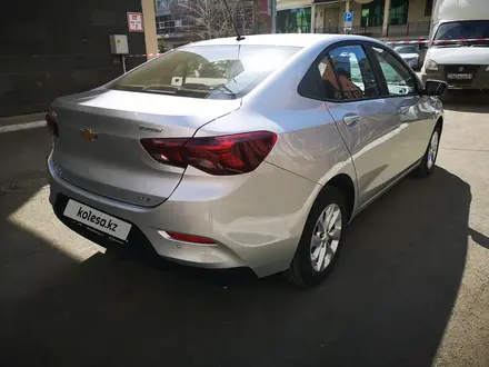 Chevrolet Onix 2023 года за 7 100 000 тг. в Астана – фото 3