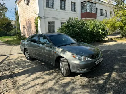 Toyota Camry 2006 года за 6 700 000 тг. в Актобе – фото 2