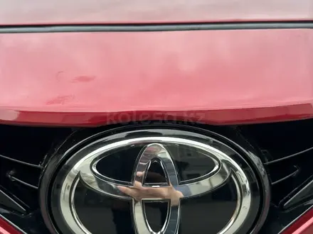 Toyota Camry 2021 года за 13 000 000 тг. в Шымкент – фото 19
