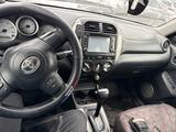 Toyota RAV4 2004 года за 5 000 000 тг. в Астана – фото 5