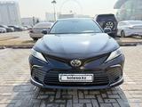 Toyota Camry 2023 года за 20 500 000 тг. в Алматы – фото 3