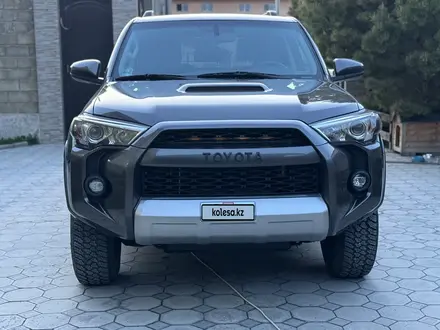 Toyota 4Runner 2018 года за 15 900 000 тг. в Шымкент – фото 3