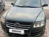 Volkswagen Touareg 2006 года за 4 300 000 тг. в Шымкент – фото 3