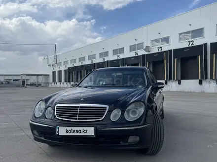 Mercedes-Benz E 240 2002 года за 4 250 000 тг. в Караганда – фото 2