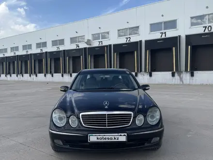 Mercedes-Benz E 240 2002 года за 4 250 000 тг. в Караганда – фото 3