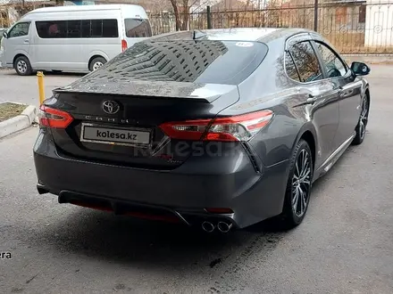 Toyota Camry 2020 года за 12 200 000 тг. в Алматы – фото 6