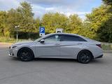 Hyundai Elantra 2023 года за 8 900 000 тг. в Усть-Каменогорск – фото 2