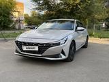 Hyundai Elantra 2023 года за 8 900 000 тг. в Усть-Каменогорск