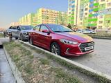 Hyundai Elantra 2018 годаүшін6 800 000 тг. в Алматы