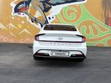 Hyundai Sonata 2020 года за 8 700 000 тг. в Шымкент – фото 3