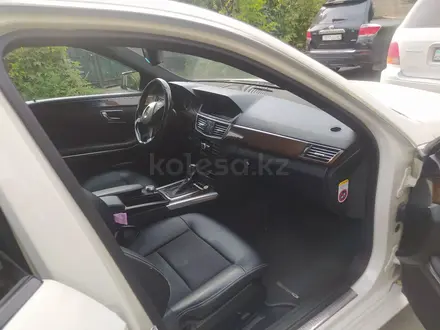 Mercedes-Benz E 200 2011 года за 6 000 000 тг. в Алматы – фото 6