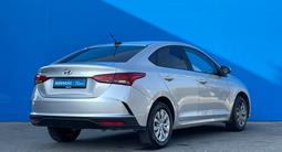 Hyundai Accent 2021 годаfor7 770 000 тг. в Алматы – фото 3