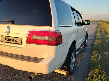 Lincoln Navigator 2008 года за 10 000 000 тг. в Астана – фото 4