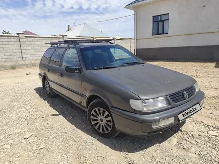 Volkswagen Passat 1993 года за 1 750 000 тг. в Туркестан – фото 4
