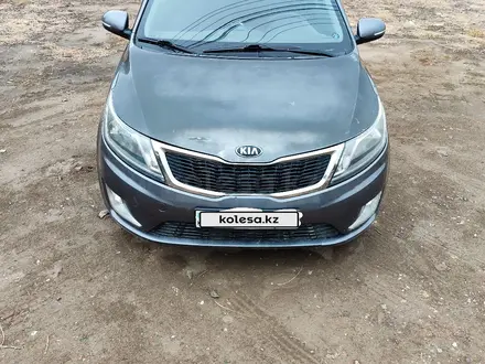 Kia Rio 2015 года за 5 000 000 тг. в Атырау – фото 3