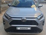 Toyota RAV4 2022 года за 16 000 000 тг. в Актау