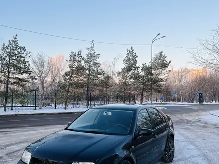 Volkswagen Jetta 2004 года за 2 000 000 тг. в Астана – фото 5