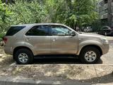 Toyota Fortuner 2007 года за 10 000 000 тг. в Алматы – фото 2