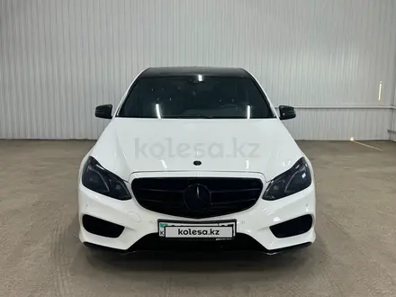 Mercedes-Benz E 200 2013 года за 8 191 200 тг. в Астана – фото 2