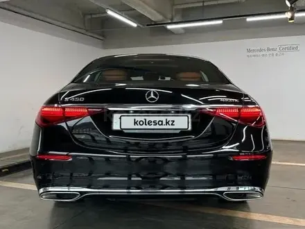 Mercedes-Benz S 450 4MATIC 2024 года за 55 339 200 тг. в Алматы – фото 4