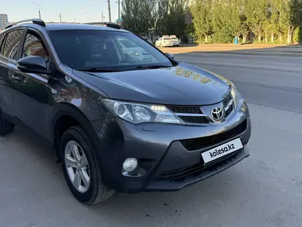 Toyota RAV4 2013 года за 9 500 000 тг. в Актобе