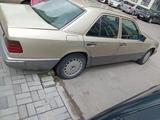 Mercedes-Benz E 230 1991 годаүшін700 000 тг. в Алматы – фото 2