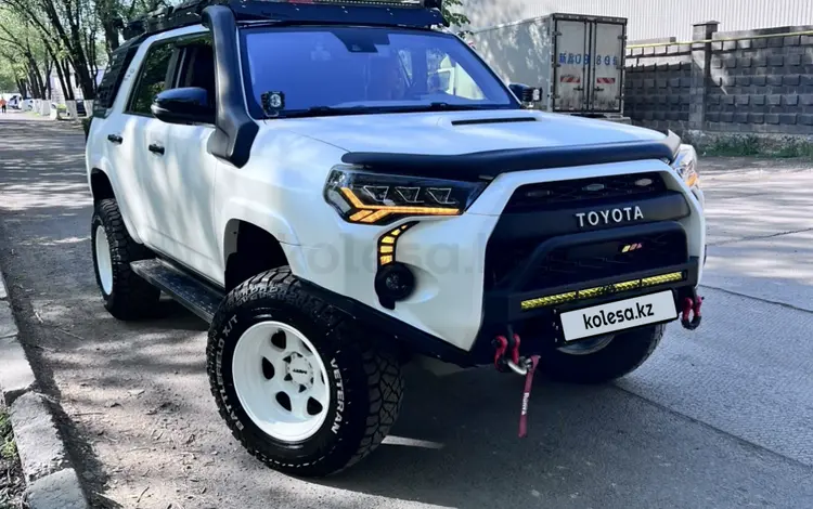 Toyota 4Runner 2022 года за 36 000 000 тг. в Алматы