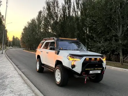 Toyota 4Runner 2022 года за 36 000 000 тг. в Алматы – фото 5