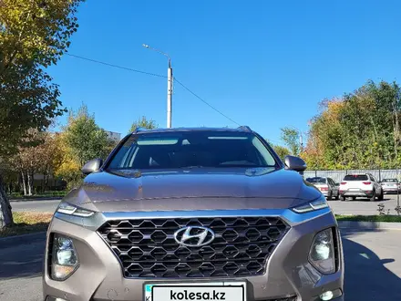 Hyundai Santa Fe 2019 года за 13 300 000 тг. в Астана – фото 2