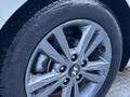 Hyundai Elantra 2018 года за 4 199 999 тг. в Уральск – фото 27