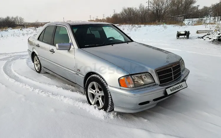 Mercedes-Benz C 200 1998 годаүшін2 600 000 тг. в Караганда