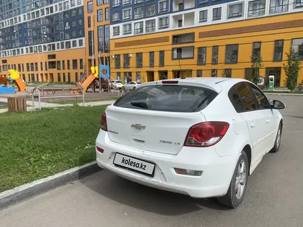 Chevrolet Cruze 2012 года за 2 450 000 тг. в Астана – фото 4