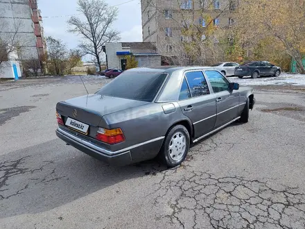 Mercedes-Benz E 200 1991 года за 1 500 000 тг. в Астана – фото 5