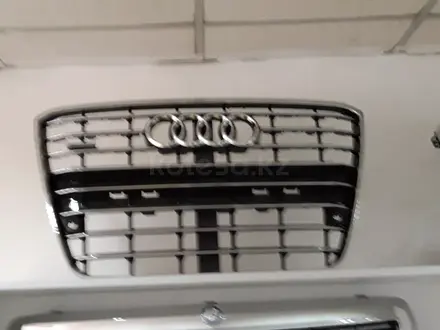 Решетка радиатора Audi a8 d4 дорестайлинг за 100 000 тг. в Алматы