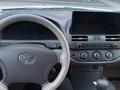 Toyota Camry 2004 года за 5 500 000 тг. в Актобе – фото 12